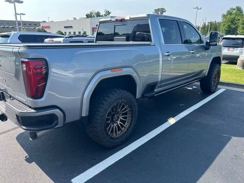 Used 2024 GMC Sierra 2500 Denali Ultimate AWD/4WD image 3