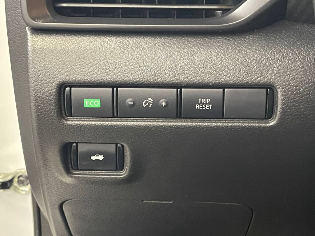 Used 2024 Nissan Sentra S FWD image 19