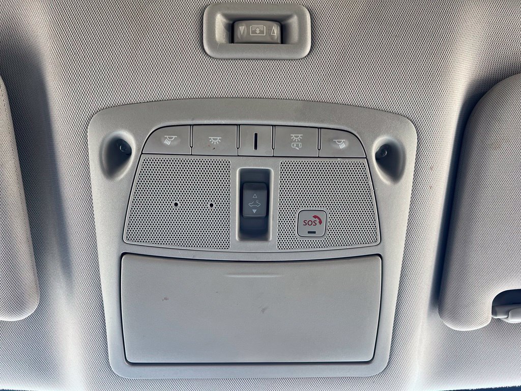 Used 2020 Nissan Pathfinder SL FWD image 22