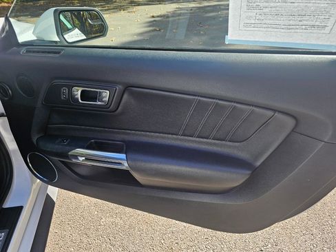Used 2018 Ford Mustang Premium RWD image 16