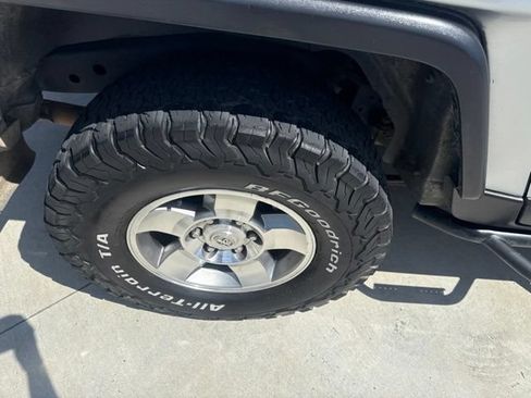 Used 2008 Toyota FJ Cruiser 4WD image 12