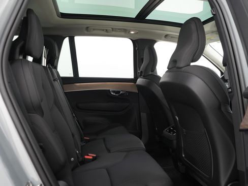 Used 2026 Volvo XC90 B6 Plus AWD/4WD image 14