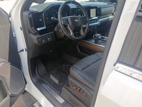 Used 2022 Chevrolet Silverado 1500 High Country w/ High Country Premium Package image 67