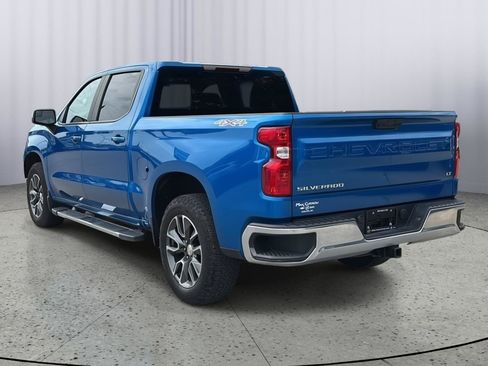 Used 2023 Chevrolet Silverado 1500 LT w/ Protection Package AWD/4WD image 3