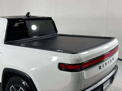Used 2022 Rivian R1T Launch Edition AWD/4WD image 9