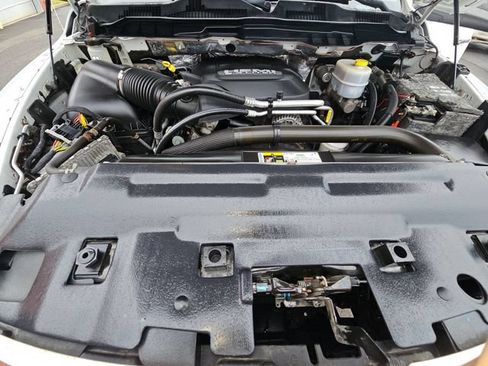 Used 2017 RAM 2500 Big Horn AWD/4WD image 32