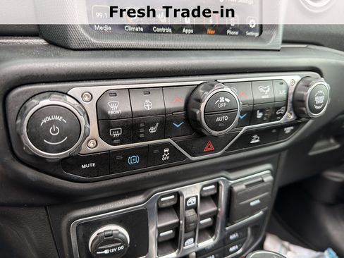 Certified 2022 Jeep Wrangler Unlimited Sahara w/ Cold Weather Group AWD/4WD image 20