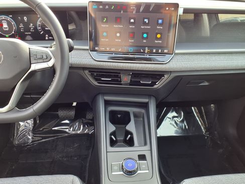 New 2026 Volkswagen Tiguan S FWD image 8