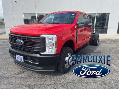 New 2026 Ford F350 XL image 1