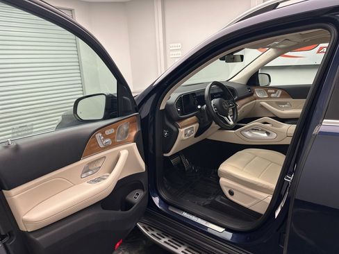 Used 2022 Mercedes-Benz GLS 450 GLS 450 AMG image 5