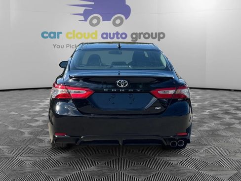 Used 2019 Toyota Camry SE FWD image 4