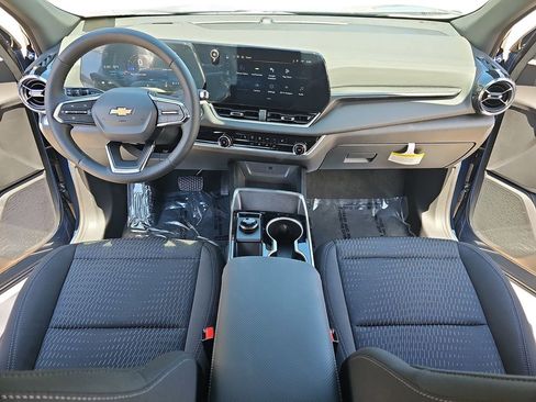 New 2026 Chevrolet Equinox LT image 9