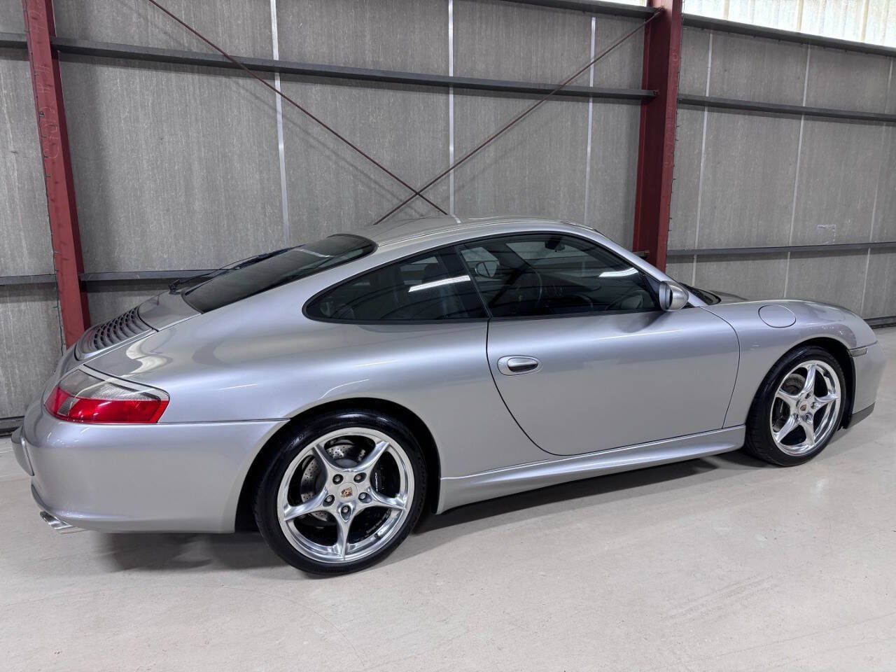Used 2004 Porsche 911 40th Anniversary RWD image 11