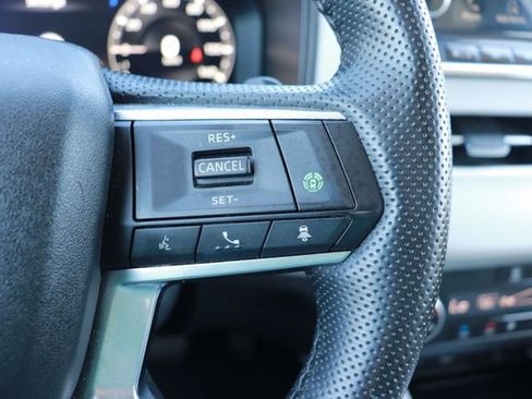 Used 2024 Mitsubishi Outlander 4WD Plug-In Hybrid image 25