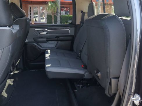 Used 2019 RAM 1500 Big Horn AWD/4WD image 41
