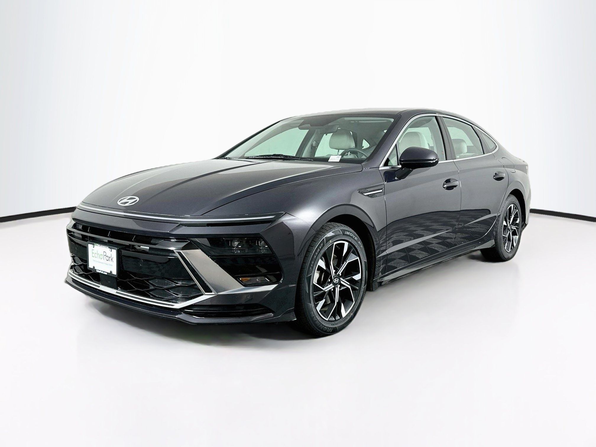 Used 2025 Hyundai Sonata SEL FWD image 3