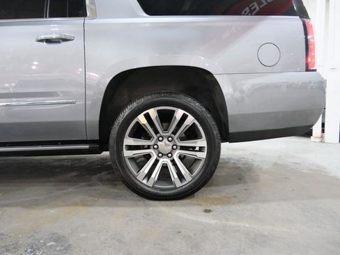 Used 2019 GMC Yukon XL Denali w/ Denali Ultimate Package image 7