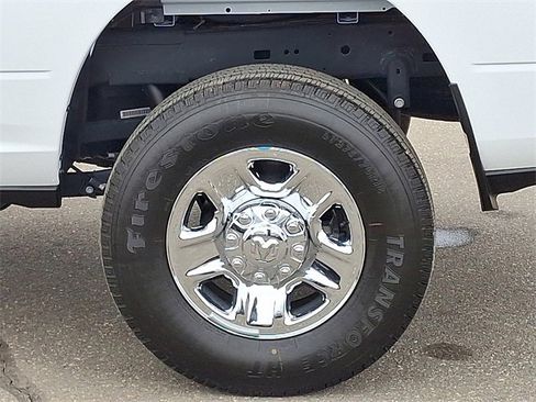 Used 2024 RAM 2500 Tradesman w/ Chrome Appearance Group image 26