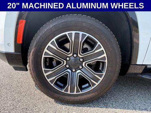Used 2023 Jeep Wagoneer L 4WD w/ Premium Group I image 7