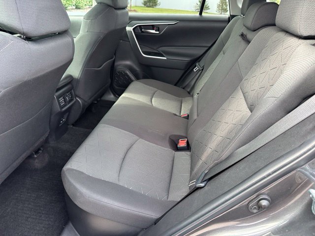 Used 2022 Toyota RAV4 XLE w/ XLE Grade Weather Package AWD/4WD image 12