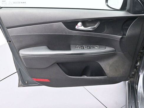 Used 2022 Kia Forte GT-Line FWD image 10