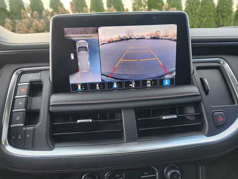 Used 2021 Chevrolet Tahoe RST w/ Luxury Package image 35