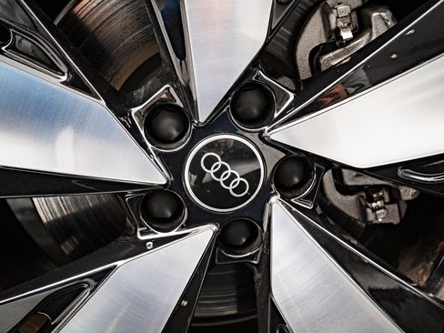 New 2025 Audi A5 2.0T Premium Plus Sedan image 8