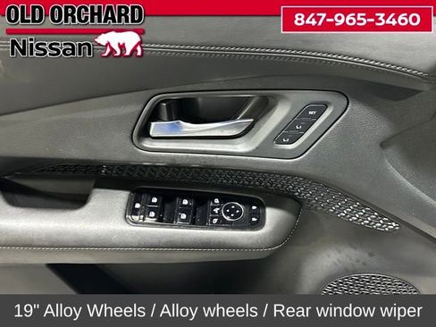 Used 2024 Nissan Ariya AWD image 12