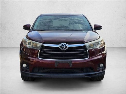 Used 2015 Toyota Highlander Plus image 2