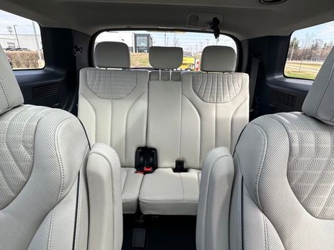 Used 2024 Hyundai Palisade Limited image 29