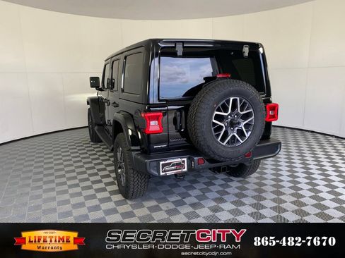 New 2026 Jeep Wrangler Unlimited Sahara AWD/4WD image 5