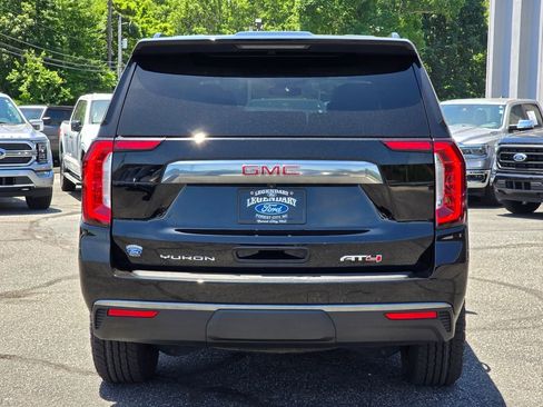 Used 2024 GMC Yukon AT4 w/ AT4 Premium Package AWD/4WD image 24