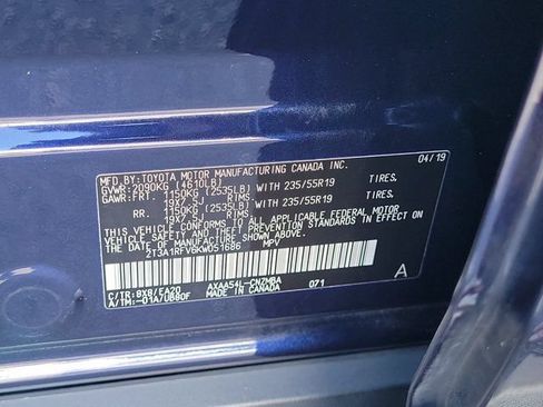 Used 2019 Toyota RAV4 XLE Premium w/ Cold Weather Package AWD/4WD image 34
