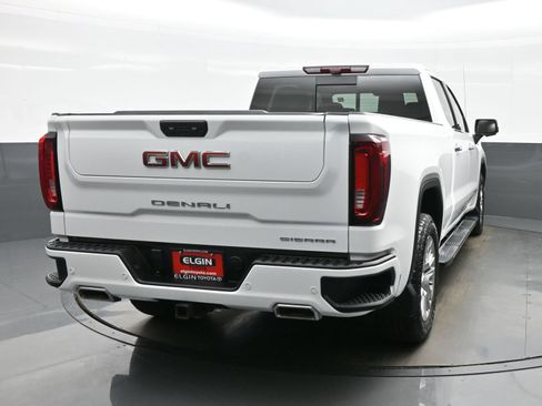 Used 2023 GMC Sierra 1500 Denali w/ Technology Package AWD/4WD image 5