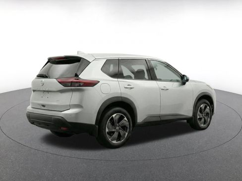 Used 2025 Nissan Rogue SV FWD image 9