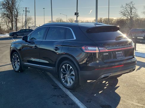 Used 2022 Lincoln Nautilus Reserve w/ Luxury Package image 4