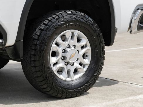 Used 2025 Chevrolet Silverado 2500 LTZ w/ LTZ Premium Package AWD/4WD image 58