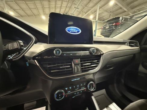 Used 2022 Ford Escape SE w/ Convenience Package AWD/4WD image 15