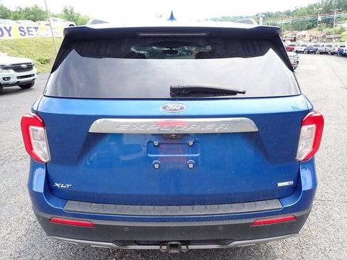 Used 2020 Ford Explorer XLT w/ Equipment Group 202A AWD/4WD image 5
