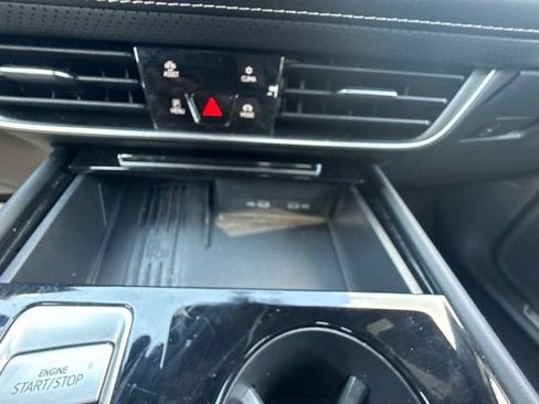 Used 2025 Volkswagen Atlas Cross Sport SE FWD image 30