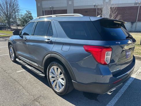 Certified 2021 Ford Explorer Limited w/ Equipment Group 301A image 3