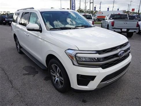 New 2024 Ford Expedition Max XLT image 3