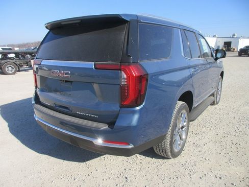 New 2026 GMC Yukon Elevation image 4