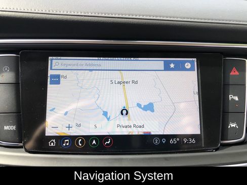 Used 2022 Buick Enclave Premium w/ Surround and Sites Package FWD image 3