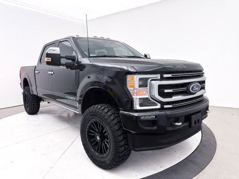 Used 2022 Ford F350 Platinum image 14