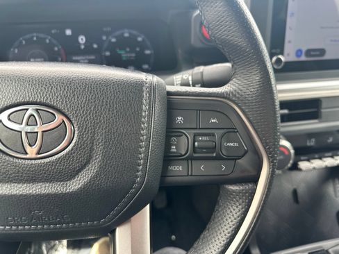 Used 2024 Toyota Tacoma TRD Off-Road AWD/4WD image 47