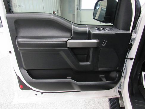Used 2020 Ford F150 XLT w/ Equipment Group 302A Luxury AWD/4WD image 31