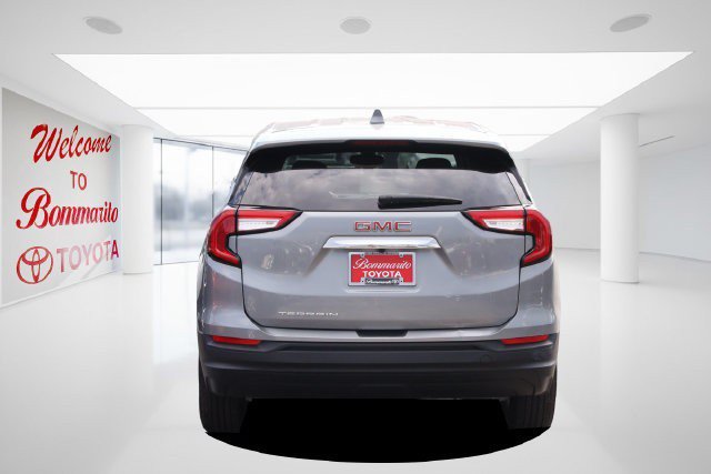 Used 2024 GMC Terrain SLE FWD image 6