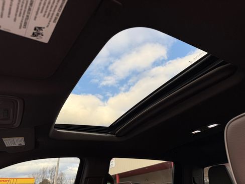 Used 2024 GMC Sierra 1500 Denali w/ Denali Reserve Package image 12