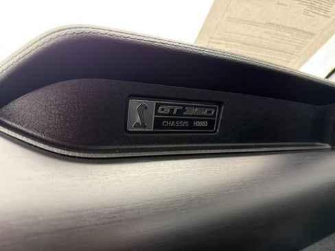 Used 2017 Ford Mustang Shelby GT350 image 25